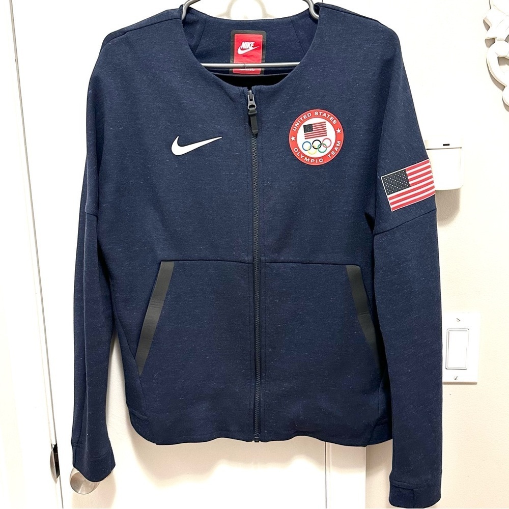 Nike USA Olympic Team Flag Patch Full Zip Tech Fleece Jacket Womens M Navy Blue